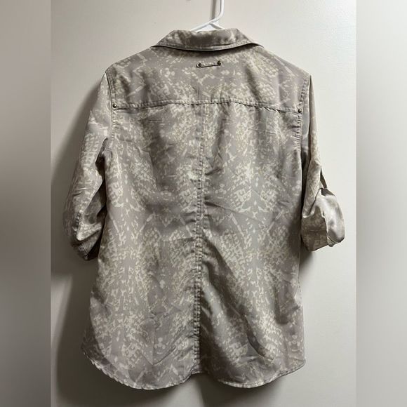 Calvin Klein Womens Blouse Shirt -Roll Tab Sleeve - Button Down Gray Size Small - Picture 13 of 13